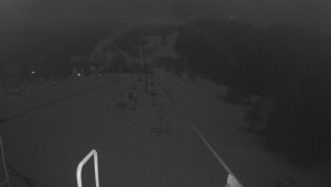 Snow park Paprsek - Lanovka - pohled dolů - 6.3.2023 v 05:45