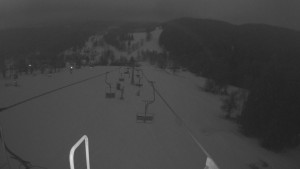 Snow park Paprsek - Lanovka - pohled dolů - 6.3.2023 v 05:50