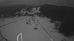Snow park Paprsek - Lanovka - pohled dolů - 6.3.2023 v 05:55