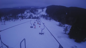 Snow park Paprsek - Lanovka - pohled dolů - 6.3.2023 v 06:10