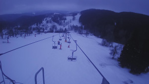 Snow park Paprsek - Lanovka - pohled dolů - 6.3.2023 v 06:15
