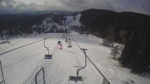 Snow park Paprsek - Lanovka - pohled dolů - 6.3.2023 v 09:00