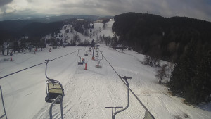 Snow park Paprsek - Lanovka - pohled dolů - 6.3.2023 v 09:05