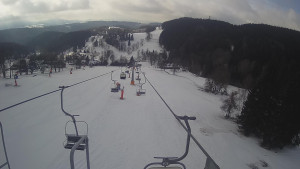 Snow park Paprsek - Lanovka - pohled dolů - 6.3.2023 v 09:10
