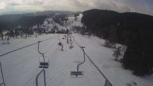 Snow park Paprsek - Lanovka - pohled dolů - 6.3.2023 v 09:15
