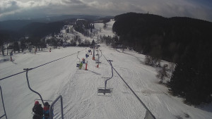 Snow park Paprsek - Lanovka - pohled dolů - 6.3.2023 v 09:30