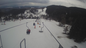 Snow park Paprsek - Lanovka - pohled dolů - 6.3.2023 v 11:35