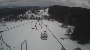 Snow park Paprsek - Lanovka - pohled dolů - 6.3.2023 v 12:10