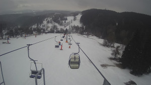 Snow park Paprsek - Lanovka - pohled dolů - 6.3.2023 v 13:25