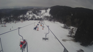 Snow park Paprsek - Lanovka - pohled dolů - 6.3.2023 v 13:40