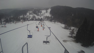 Snow park Paprsek - Lanovka - pohled dolů - 6.3.2023 v 14:10