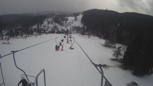 Snow park Paprsek - Lanovka - pohled dolů - 6.3.2023 v 14:35