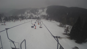 Snow park Paprsek - Lanovka - pohled dolů - 6.3.2023 v 15:35