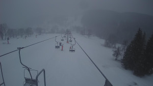 Snow park Paprsek - Lanovka - pohled dolů - 6.3.2023 v 17:45