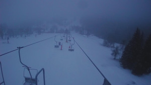 Snow park Paprsek - Lanovka - pohled dolů - 6.3.2023 v 18:00