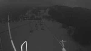 Snow park Paprsek - Lanovka - pohled dolů - 8.3.2023 v 05:45