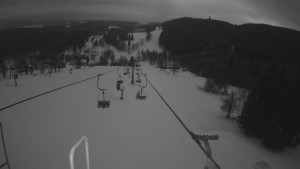 Snow park Paprsek - Lanovka - pohled dolů - 8.3.2023 v 06:00