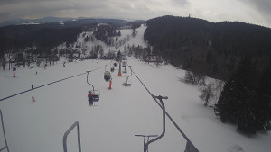 Snow park Paprsek - Lanovka - pohled dolů - 8.3.2023 v 10:30