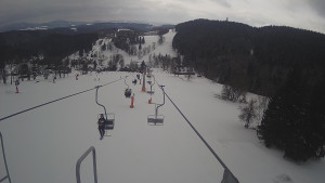 Snow park Paprsek - Lanovka - pohled dolů - 8.3.2023 v 10:40