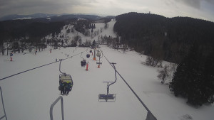 Snow park Paprsek - Lanovka - pohled dolů - 8.3.2023 v 11:25