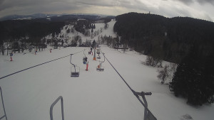Snow park Paprsek - Lanovka - pohled dolů - 8.3.2023 v 11:45