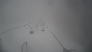 Snow park Paprsek - Lanovka - pohled dolů - 8.3.2023 v 15:45