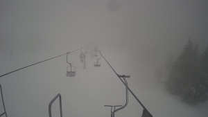 Snow park Paprsek - Lanovka - pohled dolů - 8.3.2023 v 17:00