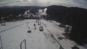 Snow park Paprsek - Lanovka - pohled dolů - 10.3.2023 v 12:30