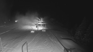 Snow park Paprsek - Lanovka - pohled dolů - 12.3.2023 v 00:00