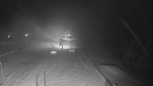 Snow park Paprsek - Lanovka - pohled dolů - 12.3.2023 v 02:05