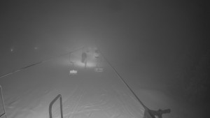 Snow park Paprsek - Lanovka - pohled dolů - 12.3.2023 v 03:50