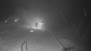 Snow park Paprsek - Lanovka - pohled dolů - 12.3.2023 v 04:10
