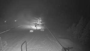Snow park Paprsek - Lanovka - pohled dolů - 12.3.2023 v 04:45