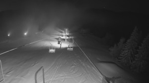 Snow park Paprsek - Lanovka - pohled dolů - 12.3.2023 v 05:20