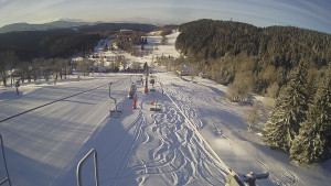 Snow park Paprsek - Lanovka - pohled dolů - 12.3.2023 v 07:15