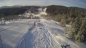 Snow park Paprsek - Lanovka - pohled dolů - 12.3.2023 v 07:20
