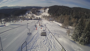 Snow park Paprsek - Lanovka - pohled dolů - 12.3.2023 v 07:50