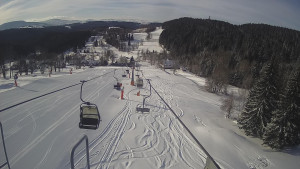 Snow park Paprsek - Lanovka - pohled dolů - 12.3.2023 v 08:15