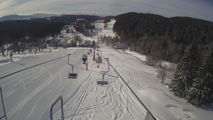 Snow park Paprsek - Lanovka - pohled dolů - 12.3.2023 v 08:25