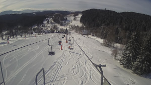 Snow park Paprsek - Lanovka - pohled dolů - 12.3.2023 v 08:35