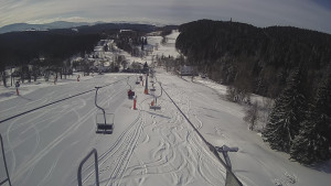 Snow park Paprsek - Lanovka - pohled dolů - 12.3.2023 v 08:50