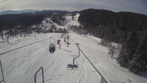 Snow park Paprsek - Lanovka - pohled dolů - 12.3.2023 v 09:15