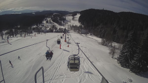 Snow park Paprsek - Lanovka - pohled dolů - 12.3.2023 v 09:35
