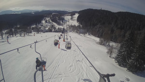 Snow park Paprsek - Lanovka - pohled dolů - 12.3.2023 v 09:50