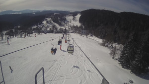 Snow park Paprsek - Lanovka - pohled dolů - 12.3.2023 v 10:20