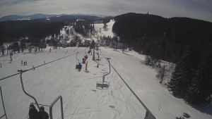 Snow park Paprsek - Lanovka - pohled dolů - 12.3.2023 v 11:25