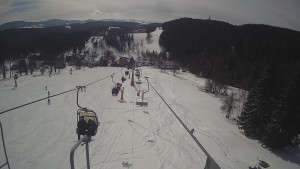 Snow park Paprsek - Lanovka - pohled dolů - 12.3.2023 v 11:40
