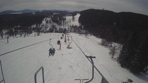 Snow park Paprsek - Lanovka - pohled dolů - 12.3.2023 v 12:05