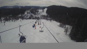 Snow park Paprsek - Lanovka - pohled dolů - 12.3.2023 v 12:31