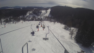 Snow park Paprsek - Lanovka - pohled dolů - 12.3.2023 v 13:45